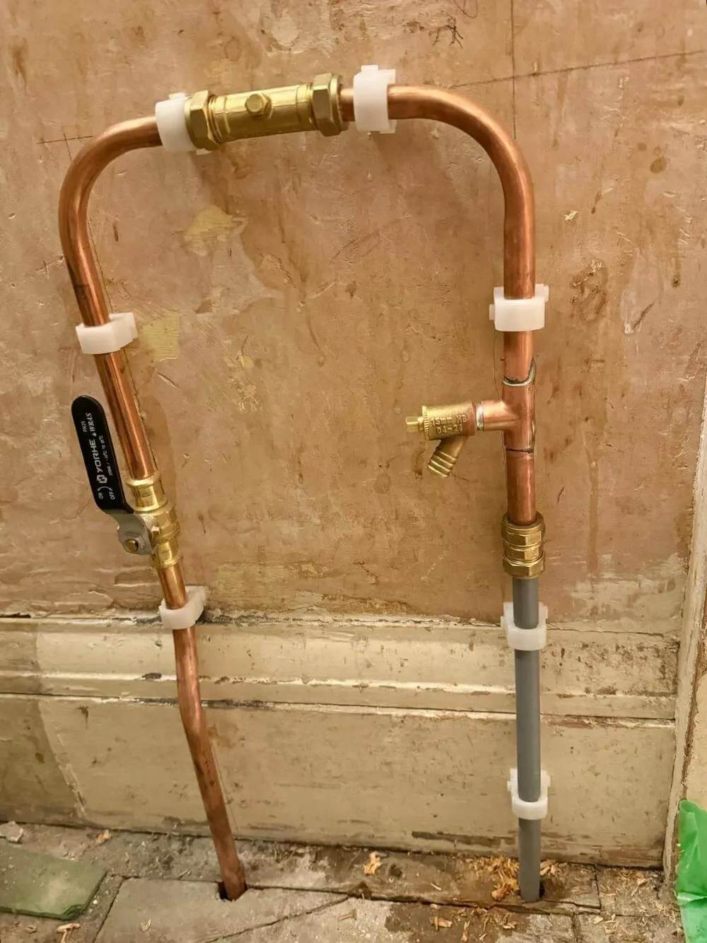 Copper supply pipework with isolation valve and drain point