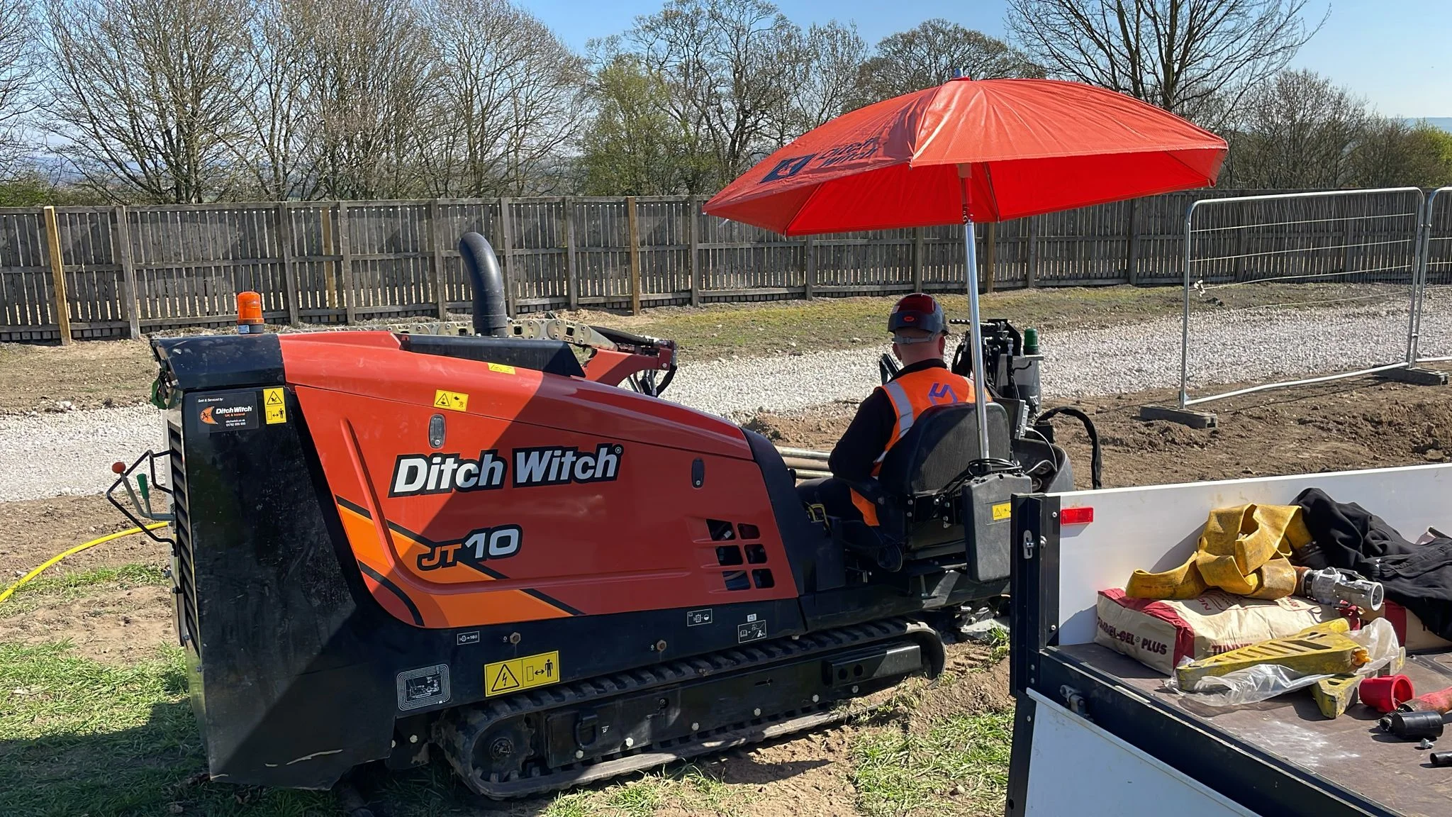 Lucking Utility Services operator working with a Ditch Witch JT10 directional drilling rig